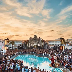 Hotel Ushuaia Ibiza - Adults Only - Club Entrance Included